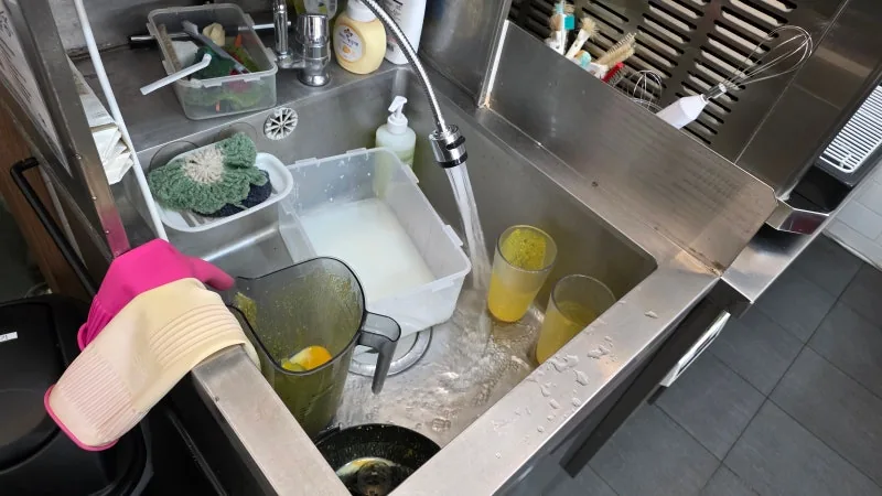 싱크대와 개수대 배수가 느려진 서울 당산동 카페 현장